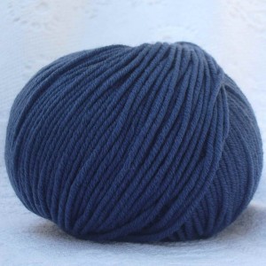 mérinos bleu foncé aiguille 4 doux